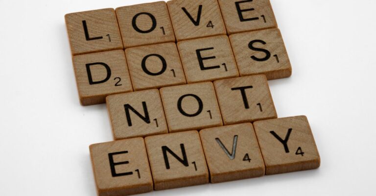 what does mmo mean in gaming